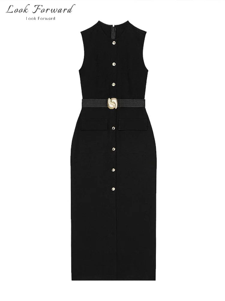 Robe noire slim élégante et chic